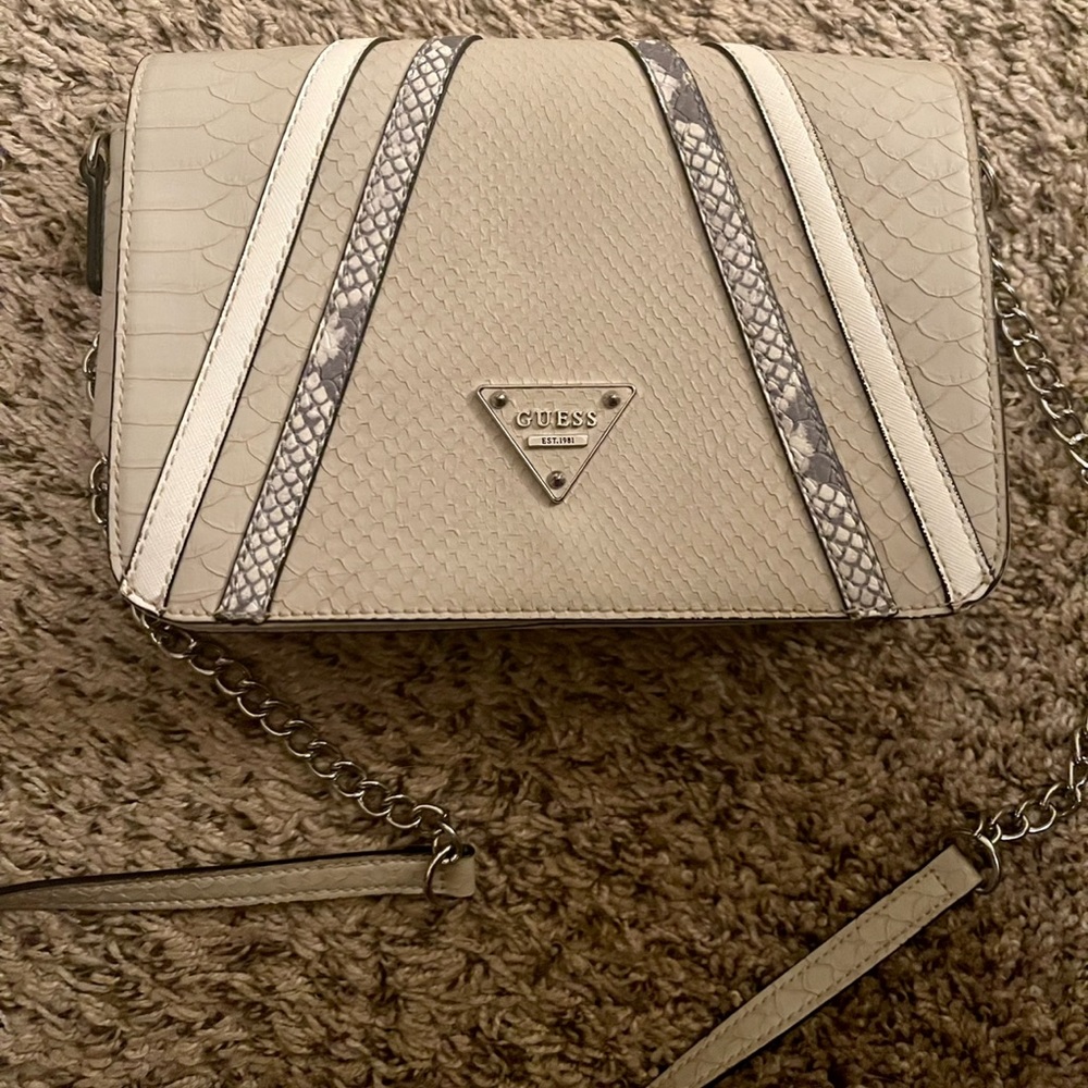 Guess crossbody bag - Picture 4 of 5